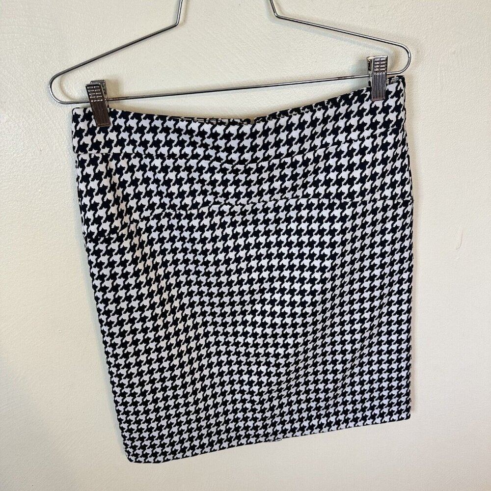 Michael Kors Womens Plaid Mini Skirt Black & White Size 8 Medium Go Go